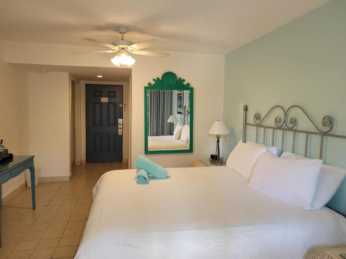Sibonne Beach Hotel Grace Bay Kültér fotó
