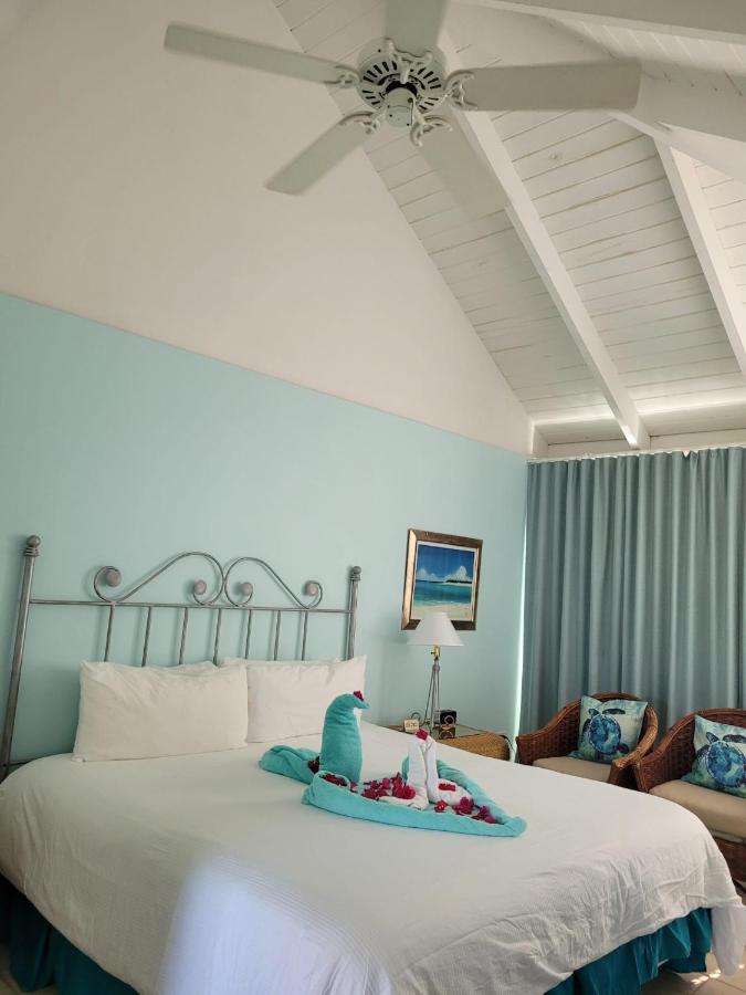 Sibonne Beach Hotel Grace Bay Kültér fotó