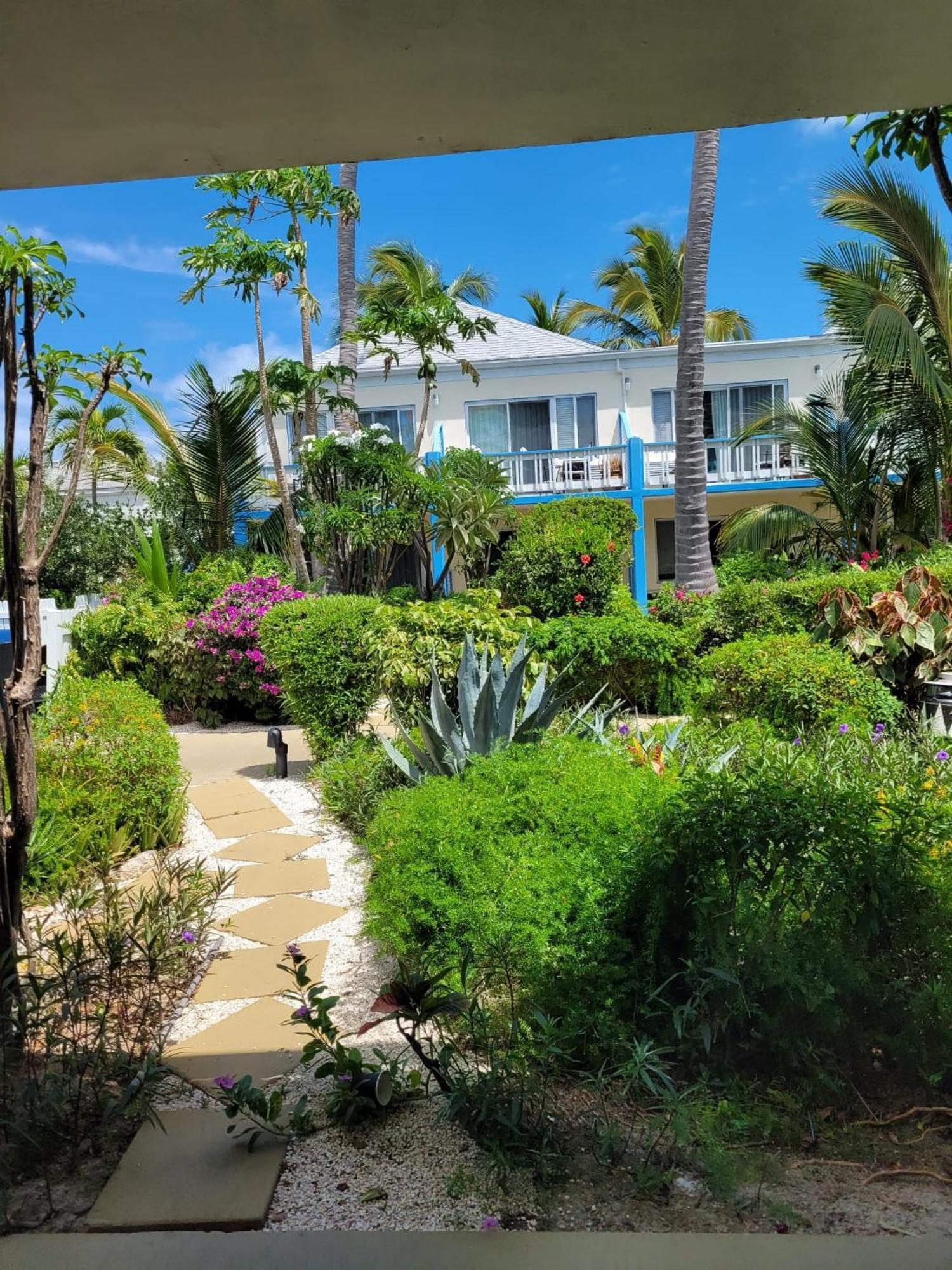Sibonne Beach Hotel Grace Bay Kültér fotó