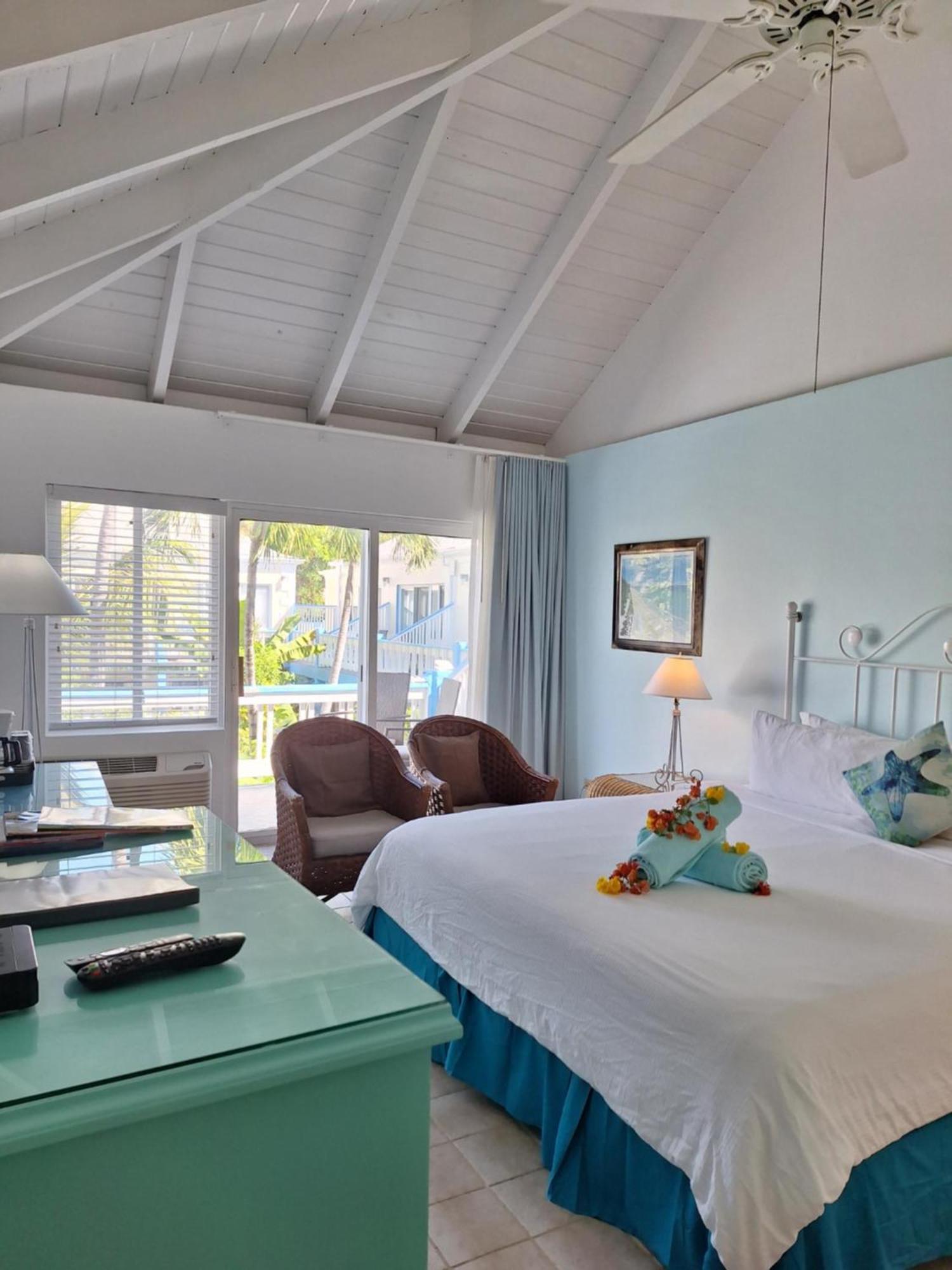 Sibonne Beach Hotel Grace Bay Kültér fotó