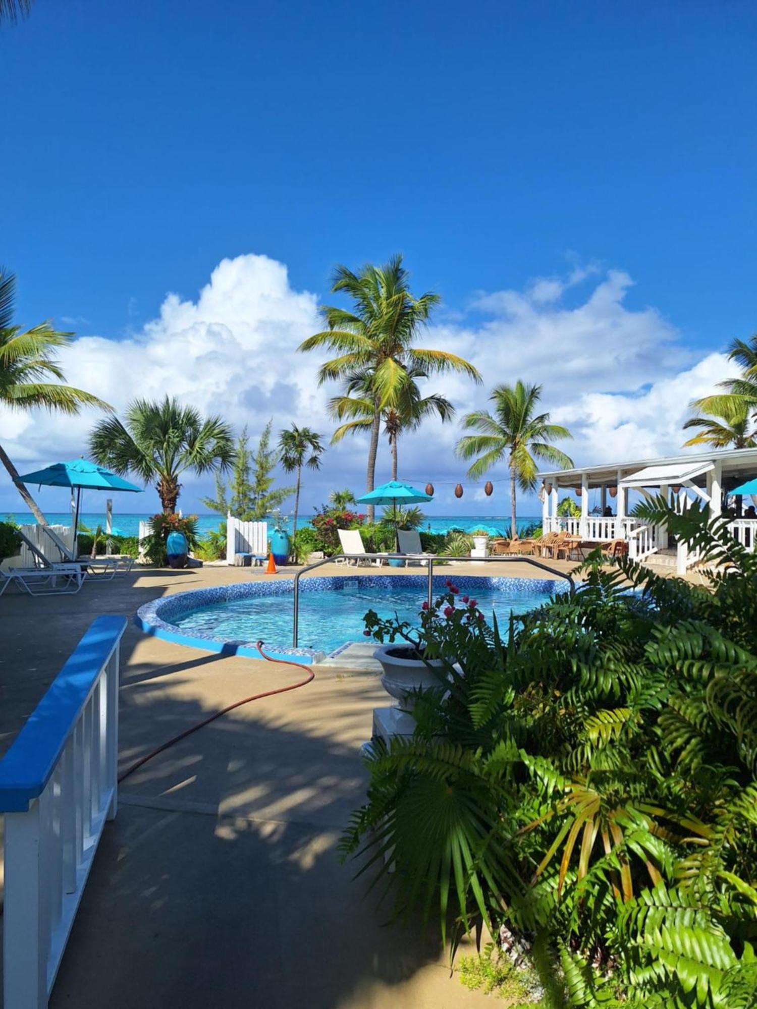Sibonne Beach Hotel Grace Bay Kültér fotó