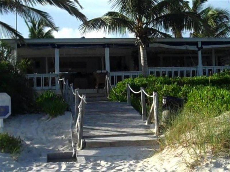 Sibonne Beach Hotel Grace Bay Kültér fotó