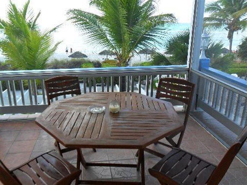 Sibonne Beach Hotel Grace Bay Kültér fotó